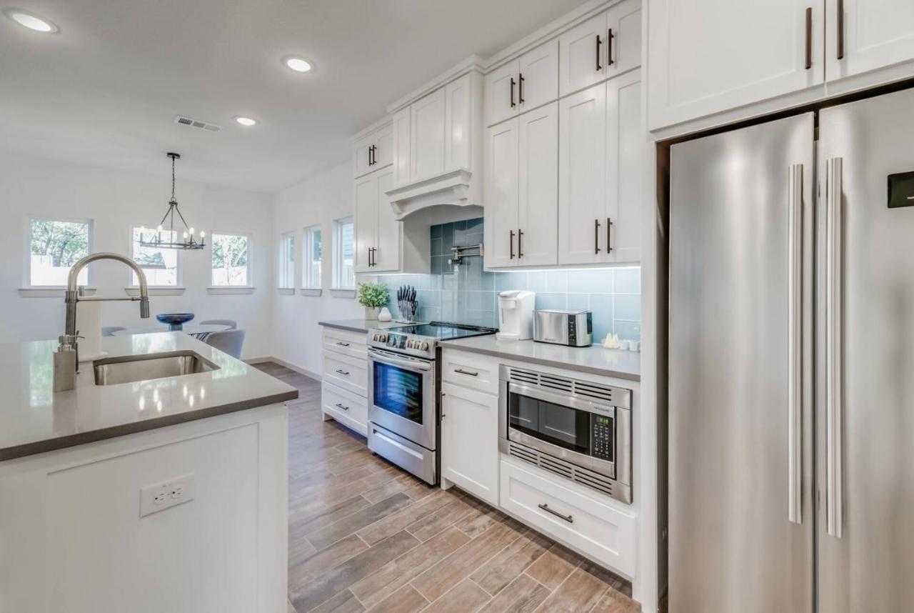 Stylish Townhome Near At&T Stadium, Globe Life, Six Flags & More Arlington Kültér fotó