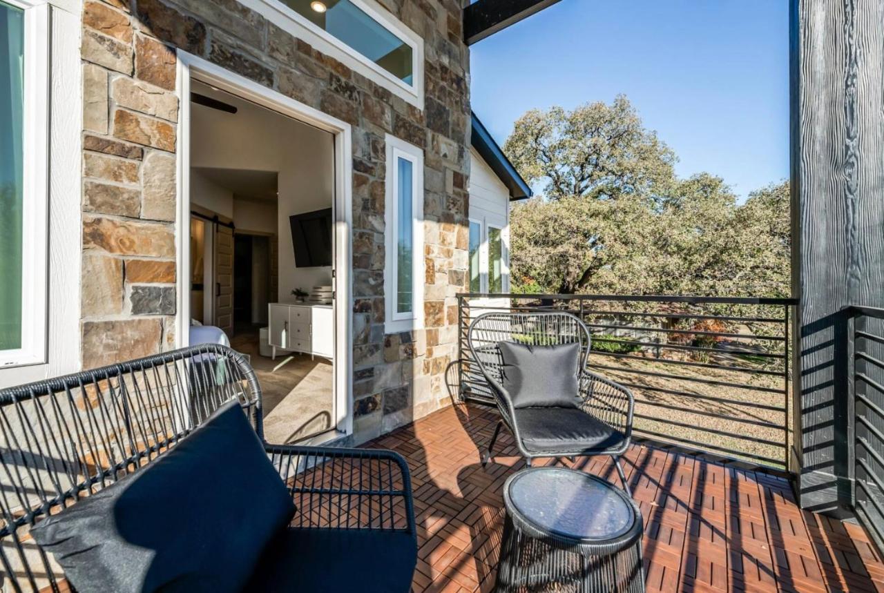 Stylish Townhome Near At&T Stadium, Globe Life, Six Flags & More Arlington Kültér fotó